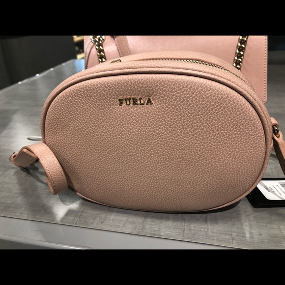 Brand name Handbags - Picture 16 of 16